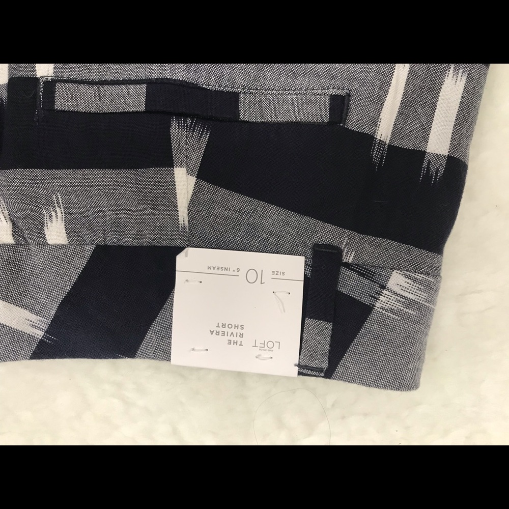 Shorts - Picture 5 of 6